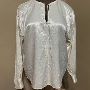 Express Sz M Ivory Cream Shimmer V Neck Party Blouse Women Stylish